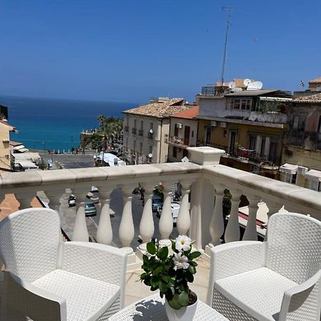 مبيت وإفطار تروبيا Terrazzo Del Borgo المظهر الخارجي الصورة