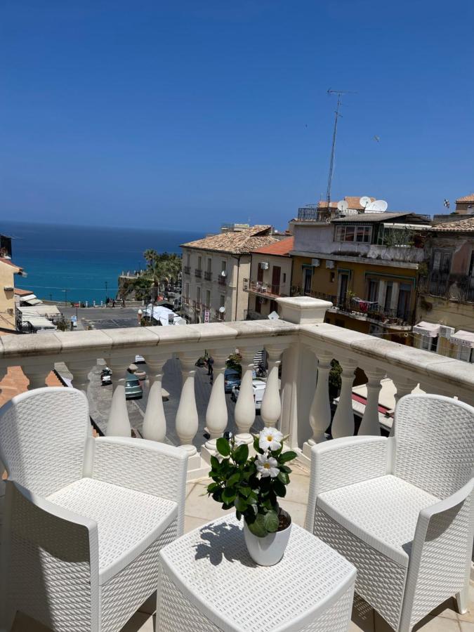 مبيت وإفطار تروبيا Terrazzo Del Borgo المظهر الخارجي الصورة